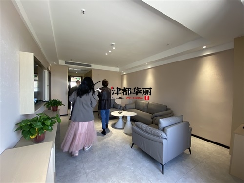 银川装修公司|银川程封酒店改造装修现场量尺